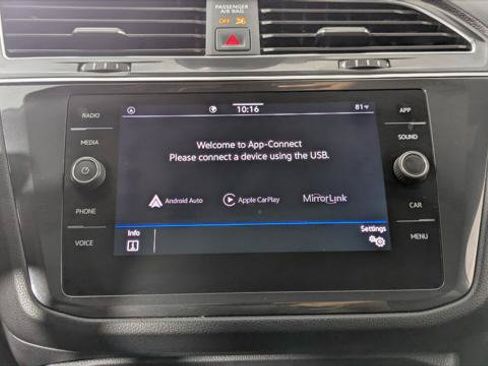 Used 2023 Volkswagen Tiguan SE R-Line FWD image 34