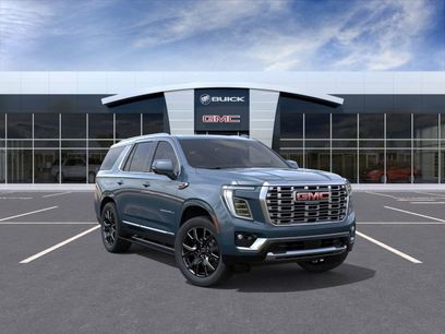 New 2026 GMC Yukon Denali w/ Sun & Power Step Package