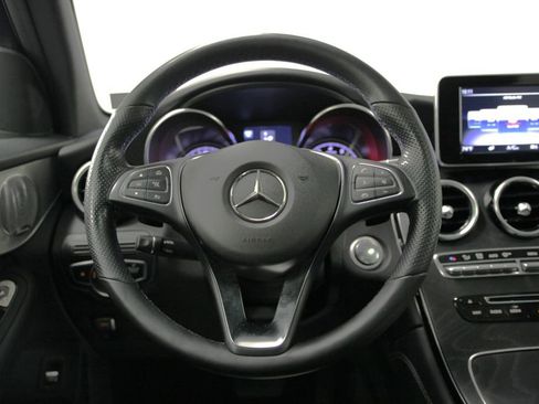 Used 2019 Mercedes-Benz GLC 300 4MATIC image 20