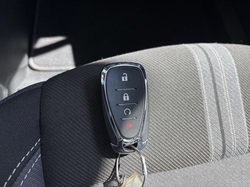 Used 2025 Chevrolet Blazer LT FWD image 21