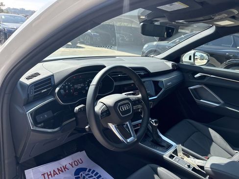 Used 2025 Audi Q3 2.0T Premium w/ Convenience Package image 12