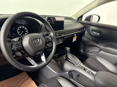 New 2026 Honda HR-V EX-L image 16