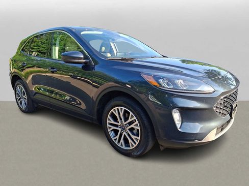 Used 2022 Ford Escape SEL w/ Technology Package AWD/4WD image 3