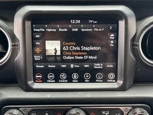 Used 2019 Jeep Wrangler Unlimited Sahara w/ Quick Order Package 24M Moab AWD/4WD image 28