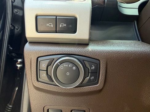 Used 2017 Ford F350 King Ranch w/ King Ranch Ultimate Package AWD/4WD image 30