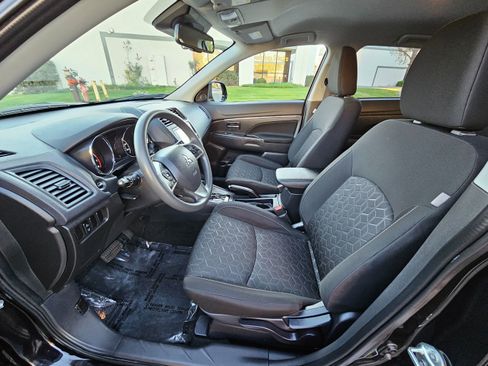 Used 2024 Mitsubishi Outlander Sport ES image 16