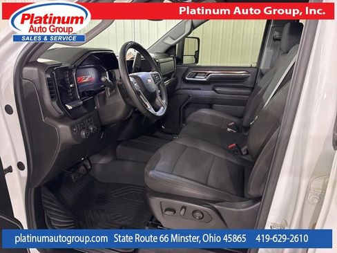 Used 2024 Chevrolet Silverado 2500 LT image 9