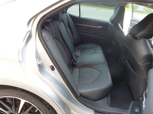 Used 2019 Toyota Camry XSE FWD image 43