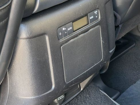 Used 2023 Nissan Armada SV image 21