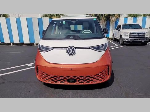 New 2025 Volkswagen ID. Buzz 1st Edition image 32