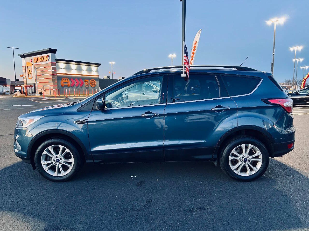 Used 2018 Ford Escape SE AWD/4WD image 3