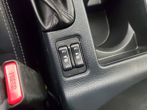 Used 2015 Subaru Crosstrek 2.0i Limited w/ Popular Package #2 image 17