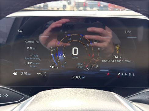 Used 2025 Chevrolet Equinox LT image 17