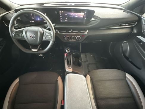 Used 2025 Buick Envista Preferred w/ Advanced Safety Package FWD image 24