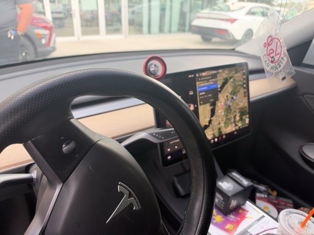 Used 2021 Tesla Model Y 2WD image 4