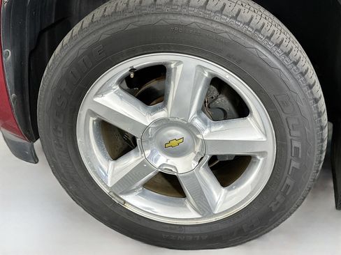Used 2010 Chevrolet Suburban LTZ AWD/4WD image 38