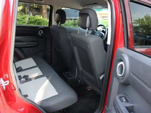 Used 2010 Dodge Nitro SE w/ Popular Equipment Group image 6