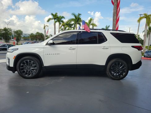 Used 2022 Chevrolet Traverse RS FWD image 7