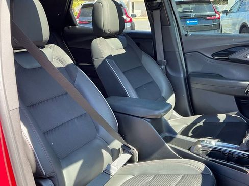 Used 2021 Chevrolet TrailBlazer RS w/ Sun and Liftgate Package image 14