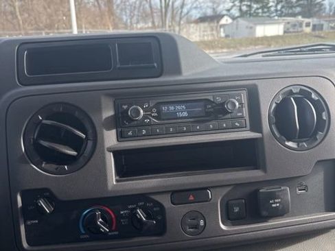 New 2026 Ford E-450 and Econoline 450 Super Duty w/ Power Equipment Group image 31