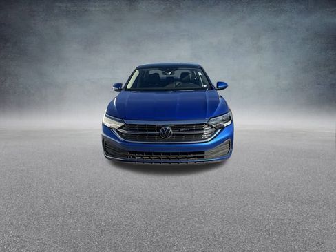 Used 2023 Volkswagen Jetta SE w/ Panoramic Sunroof Package image 48