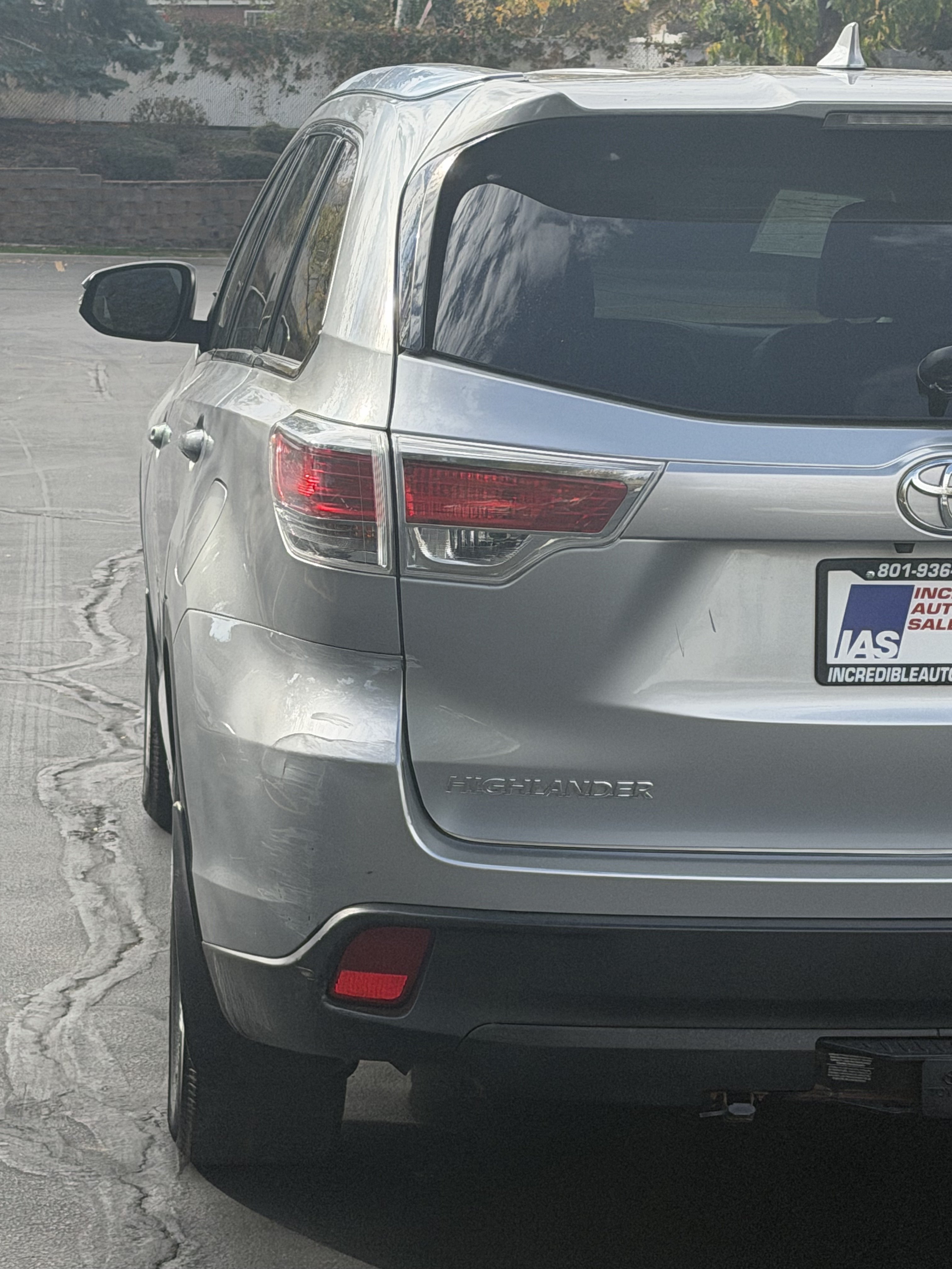 Used 2015 Toyota Highlander XLE AWD/4WD image 12
