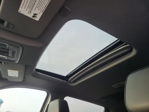 New 2026 GMC Sierra 2500 Denali w/ Denali Reserve Package image 9