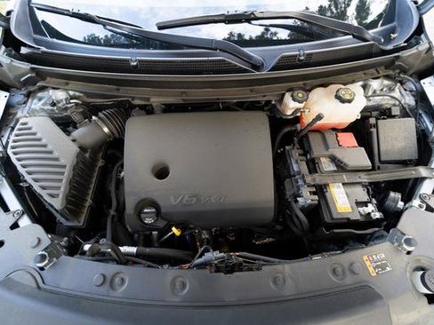 Used 2024 Buick Enclave Essence w/ Sport Touring Edition image 10