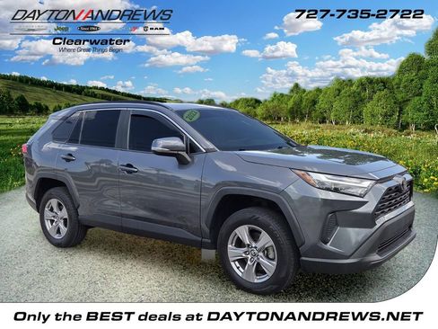 Used 2022 Toyota RAV4 XLE w/ Convenience Package FWD image 1
