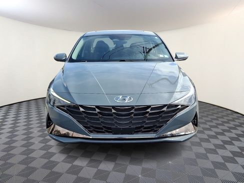 Used 2021 Hyundai Elantra SEL w/ Convenience + Premium Package FWD image 2