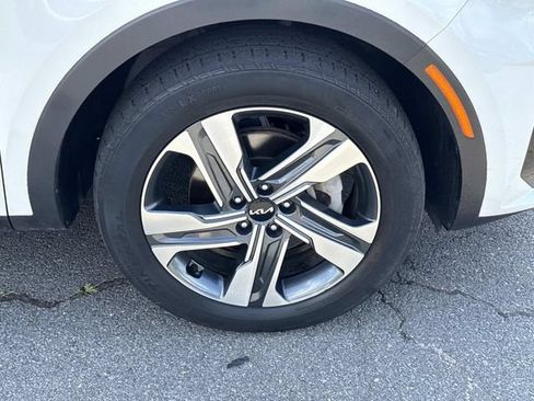 Used 2023 Kia Sorento EX AWD/4WD image 7