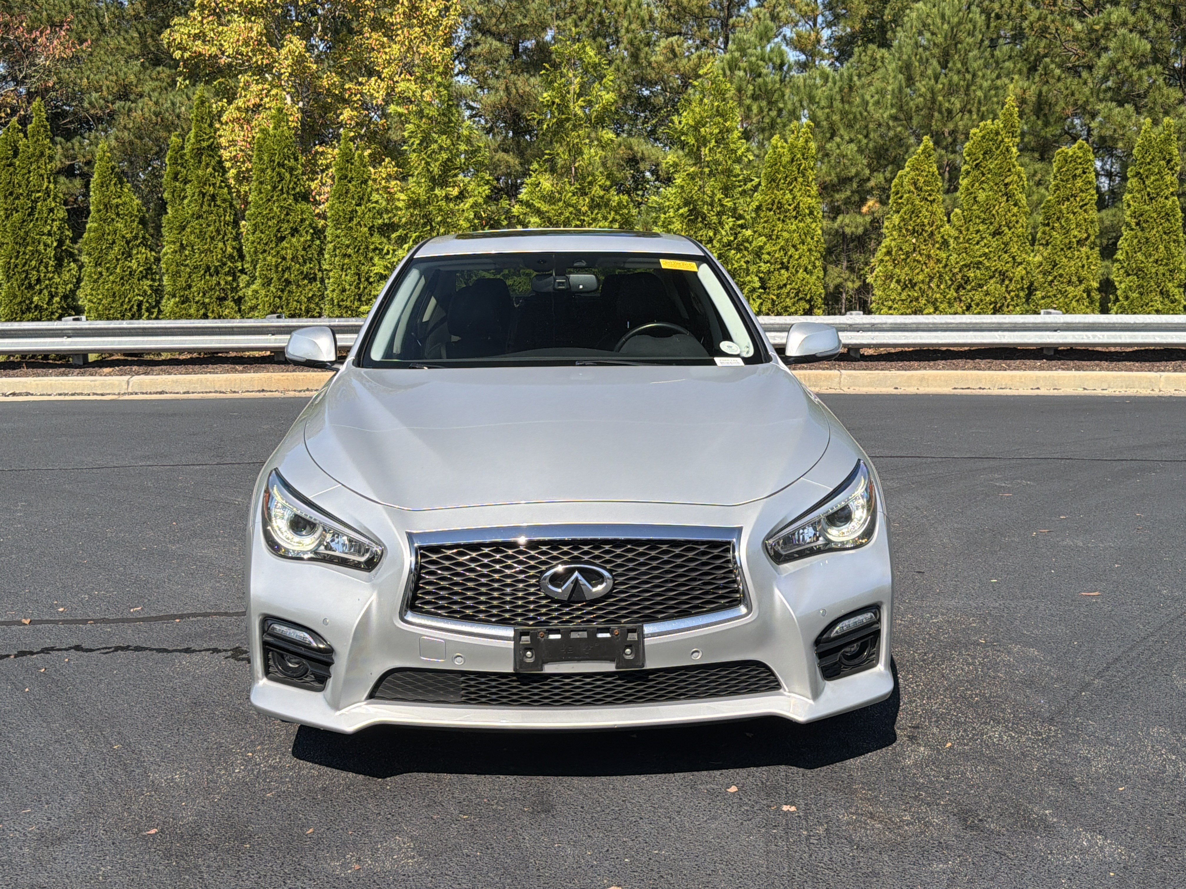 Used 2015 INFINITI Q50 Hybrid AWD w/ Deluxe Technology Package image 9