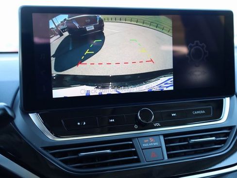 New 2025 Nissan Altima 2.5 SR w/ SR Premium Package image 18