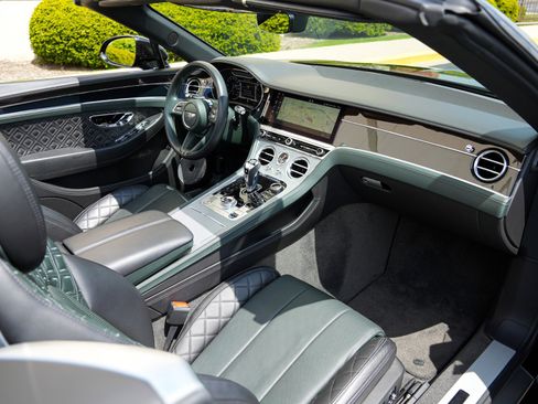 Used 2022 Bentley Continental GT AWD/4WD image 26