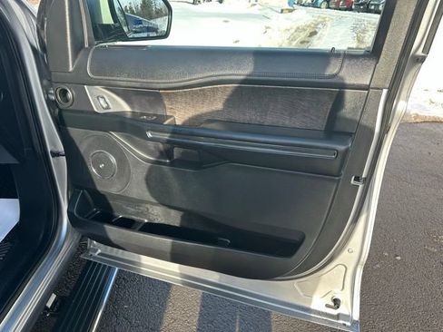 Used 2021 Ford Expedition Limited AWD/4WD image 17