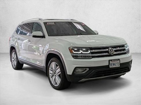 Used 2018 Volkswagen Atlas SEL Premium image 3