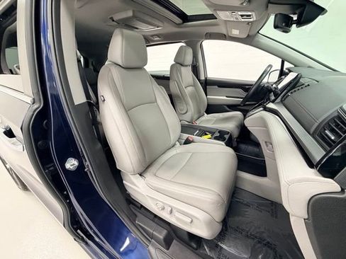 Used 2023 Honda Odyssey Touring image 30