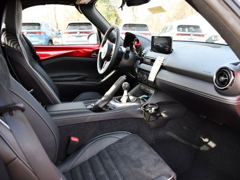 New 2025 MAZDA MX-5 Miata Club w/ Brembo/BBS Recaro Package image 27