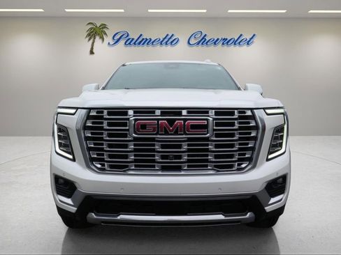 Used 2025 GMC Yukon Denali AWD/4WD image 7