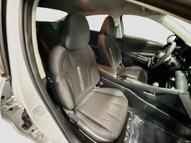 Used 2021 Hyundai Elantra SEL FWD image 27