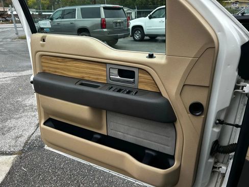 Used 2011 Ford F150 Lariat w/ Lariat Plus Pkg image 28