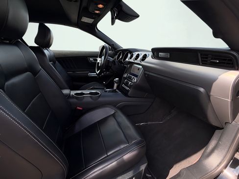 Used 2022 Ford Mustang Premium RWD image 27