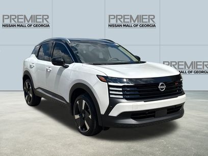 New 2025 Nissan Kicks SR w/ Illumination Package