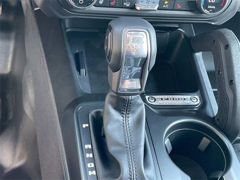 New 2025 Ford Bronco Badlands image 13