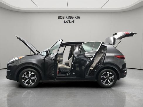 Used 2020 Kia Sportage LX w/ LX Popular Package image 29