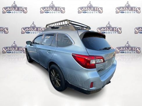 Used 2017 Subaru Outback 2.5i Limited AWD/4WD image 6