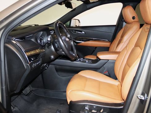 Used 2020 Cadillac XT4 Premium Luxury image 37