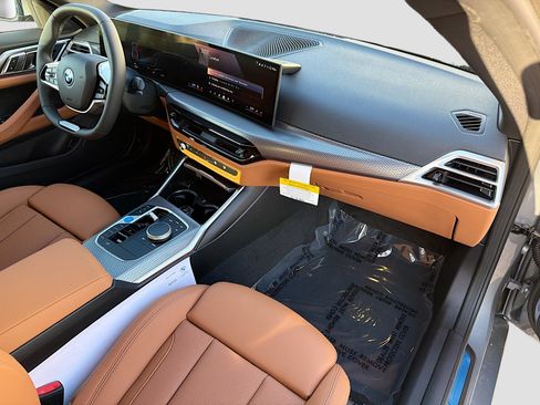 New 2026 BMW i4 eDrive40 w/ Parking Assistance Package RWD image 13