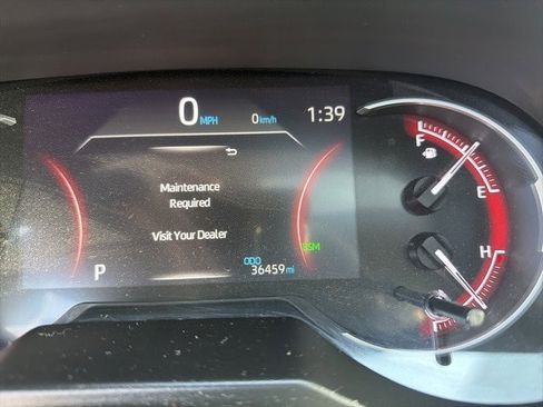 Used 2023 Toyota RAV4 XLE Premium image 6