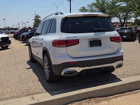 Certified 2022 Mercedes-Benz GLB 250 4MATIC image 7